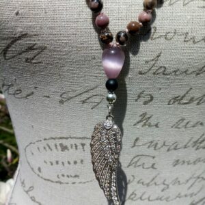 Mala "Rhodonit, Rosenquarz und Onyx mit Engelflügel"